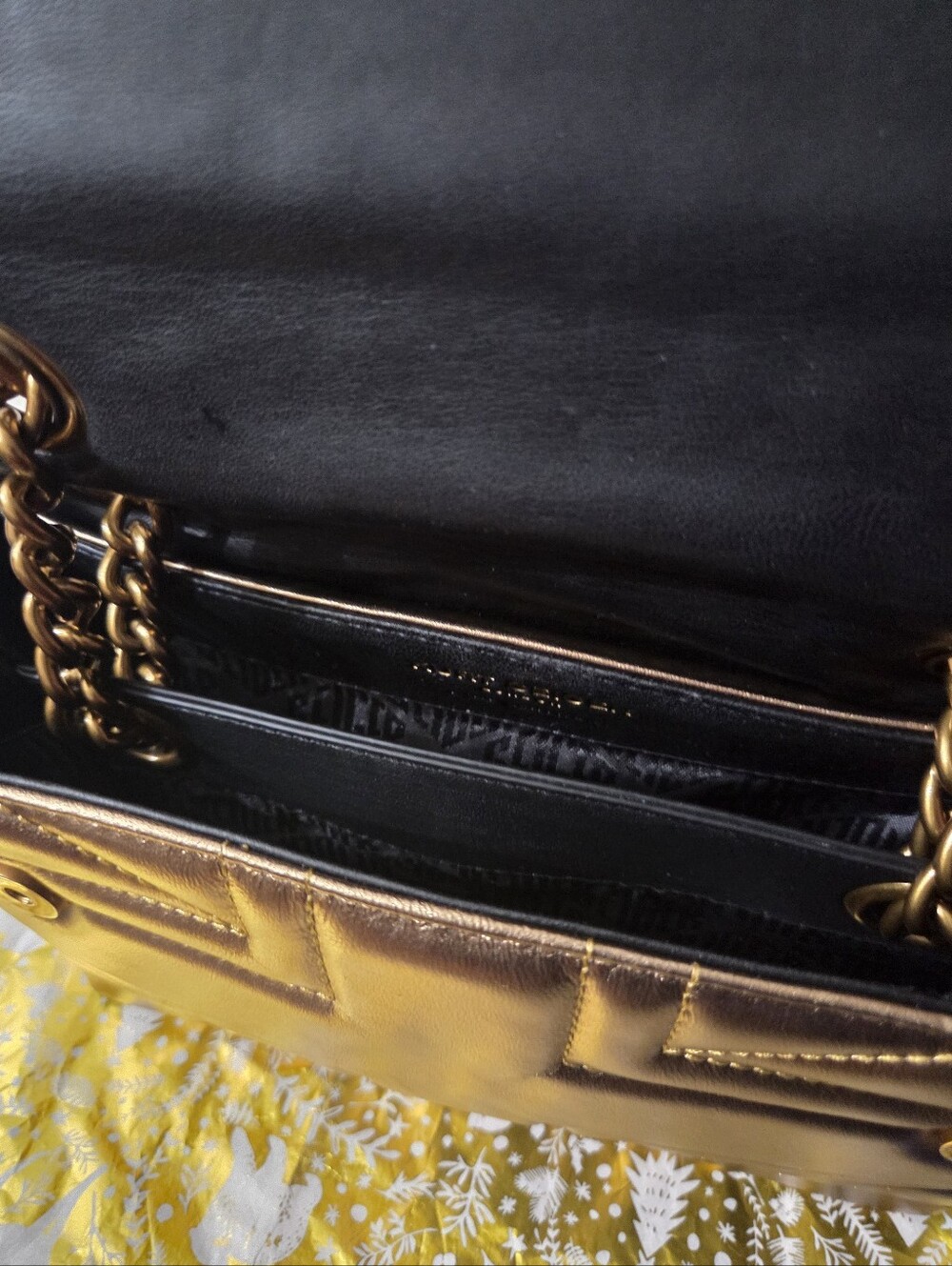 Kurt Geiger Bronze Quilted Leather Shoulder Bag with Chain Strap. Has Scuff - Picture 6 of 9